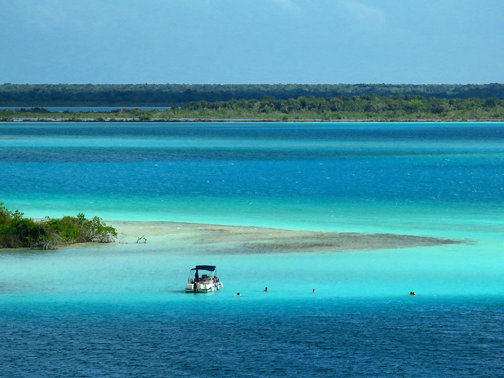 Laguna Bacalar 1